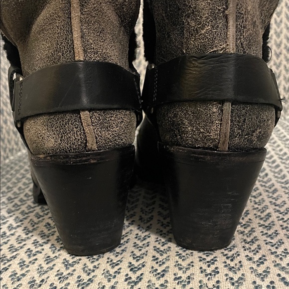 Woolrich Black and Gray Shearling-Cuff Heeled Ankle Boots - Picture 3 of 6